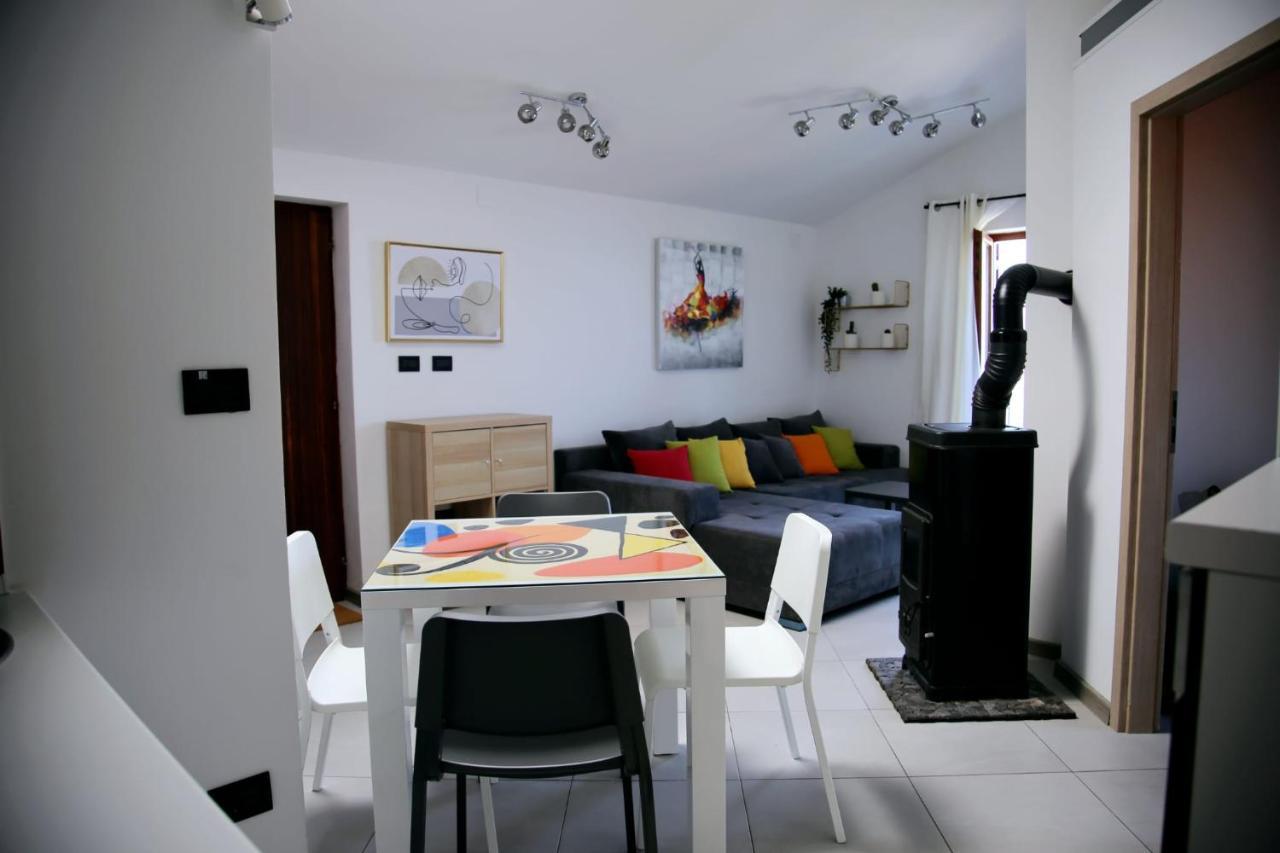 דירות Dobreć Apartman Tera מראה חיצוני תמונה